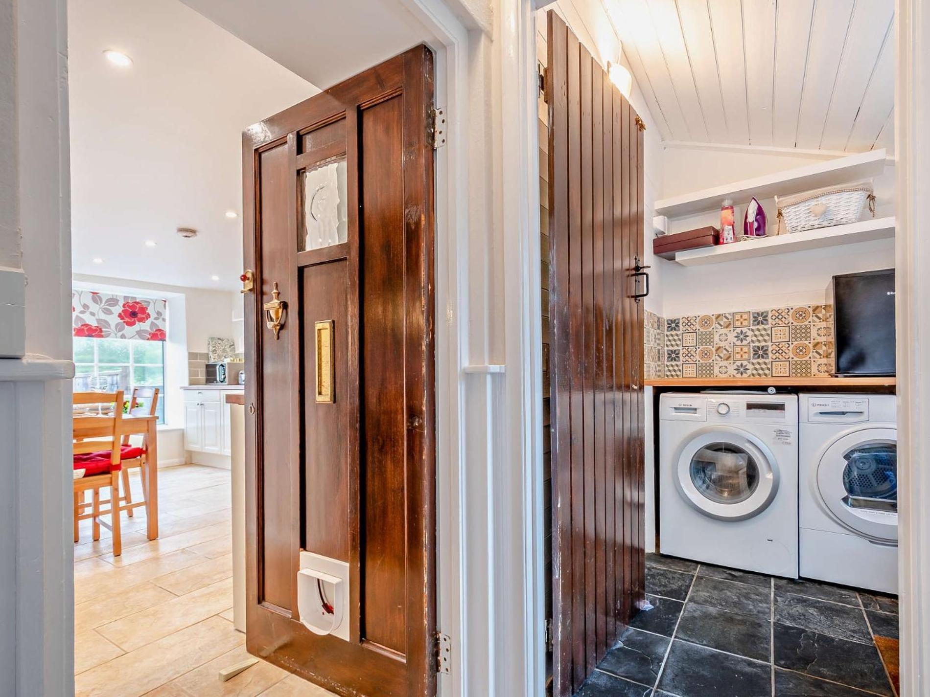 2 Bed in Bishopstone 93489 Villa Eksteriør bilde
